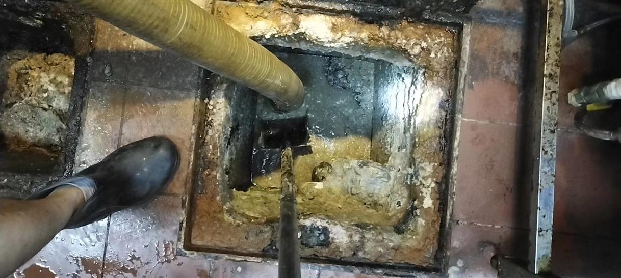 工业园区污水池清理一般都有毒气，怎么预防中毒呢？